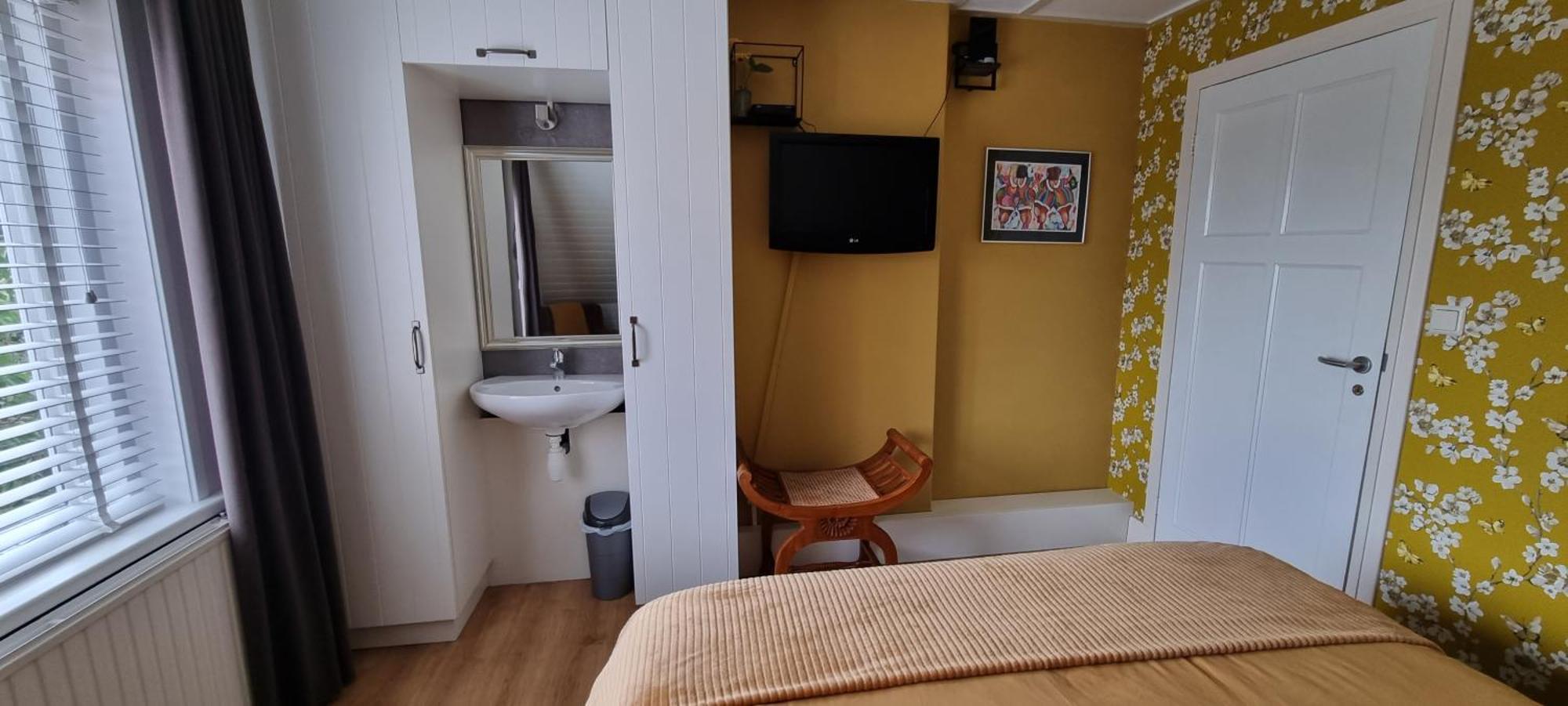 B&B Maaslandje Wijk en Aalburg 外观 照片